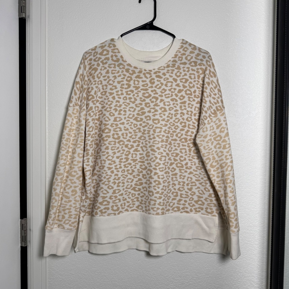 Sweatshirt Womens XL Cream Tan Leopard Print Crew Neck Drop Shoulder